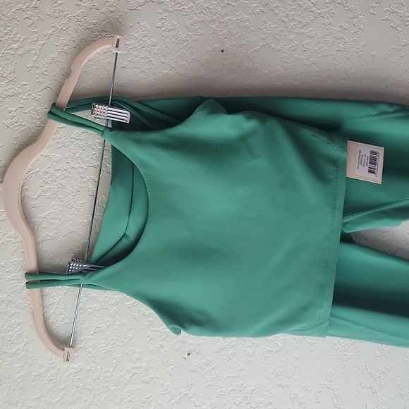 Wilo Australia Brand 2 Piece Set Bra And Leggings Collection XS Green NWT - Picture 1 of 5